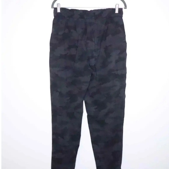 LULULEMON Keep Moving Pant 7/8 High Rise heritage Incognito Camo Multi Womens 6 - Picture 4 of 5
